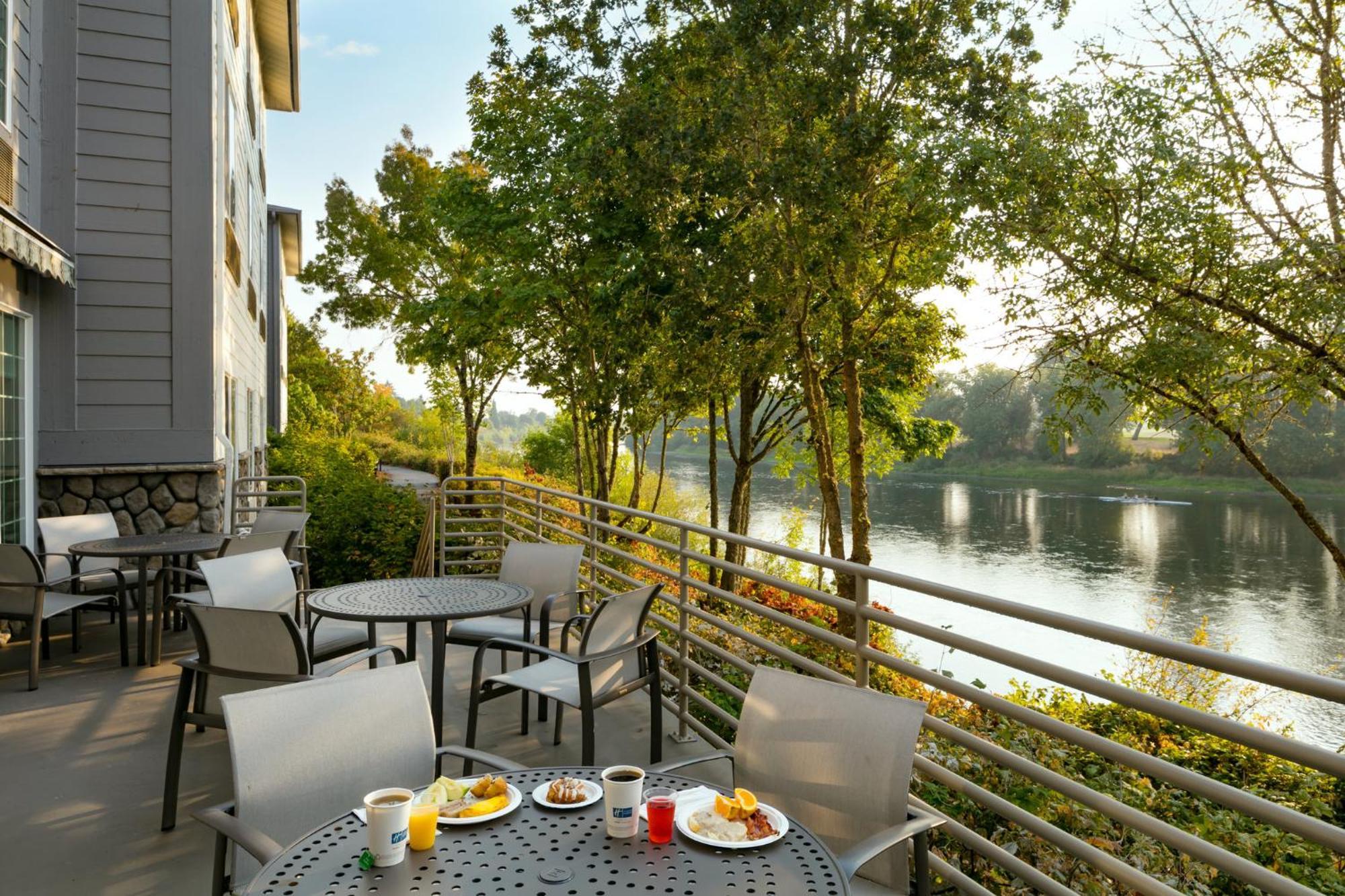 Holiday Inn Express Corvallis-On The River By Ihg Ngoại thất bức ảnh